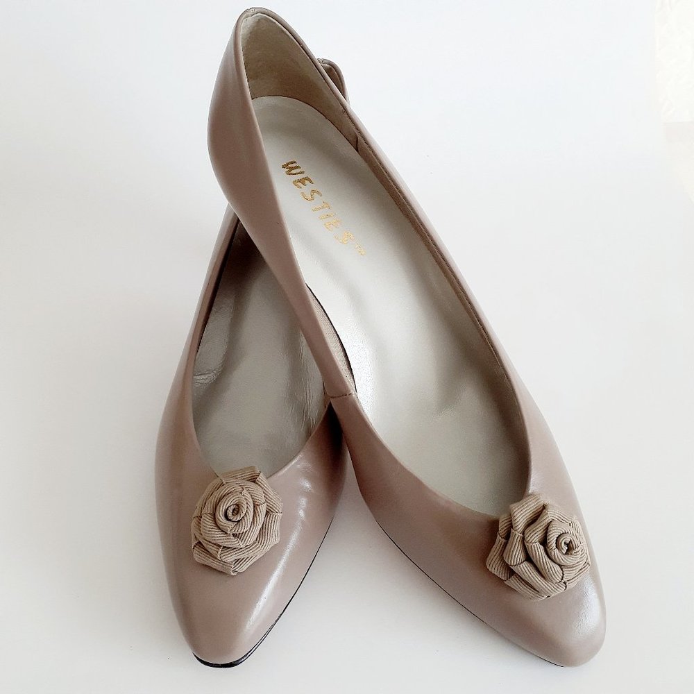 Westies Pointed Toe Heels - Size 5.5 M